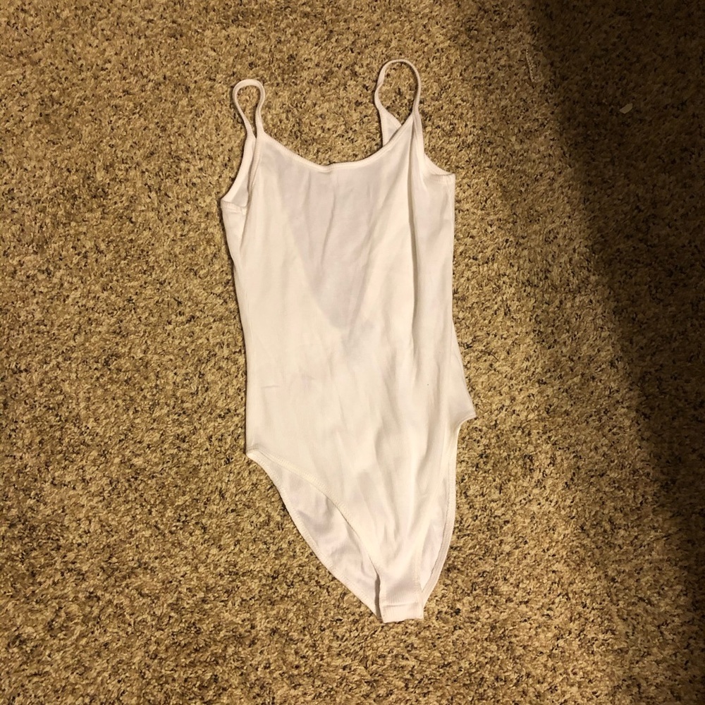 ❤️ ASOS white spaghetti strap body suit ❤️